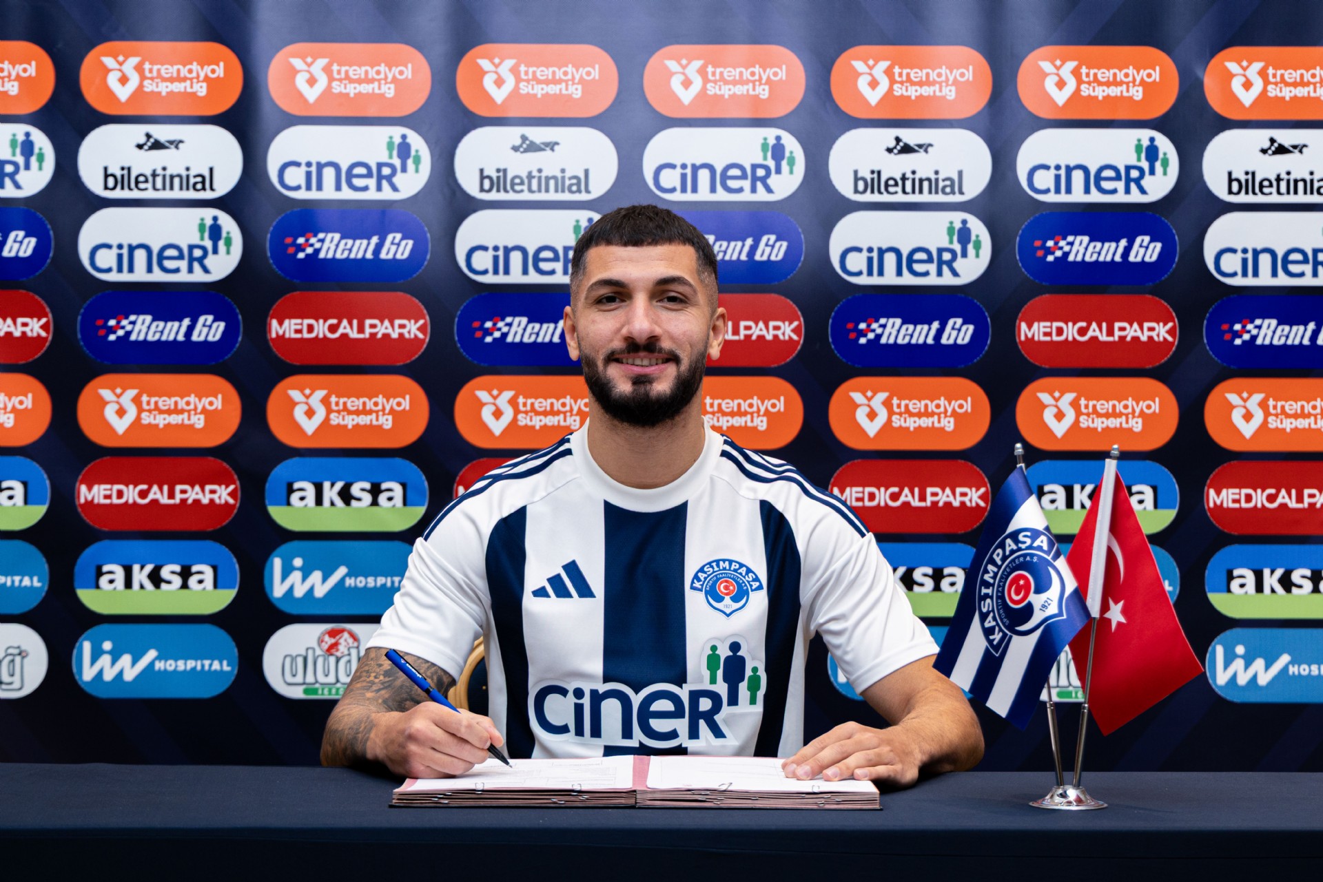 Kamil Ahmet Çörekçi Kasımpaşamızda